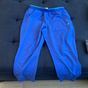Men’s Fabletics Pants - Size Large - Like New